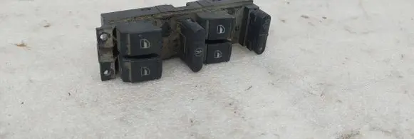 Volkswagen PASSAT B5.5 Electric window control switch