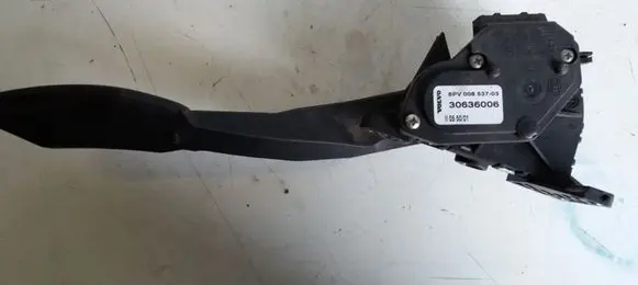 Volvo S80 Accelerator throttle pedal 30636006
