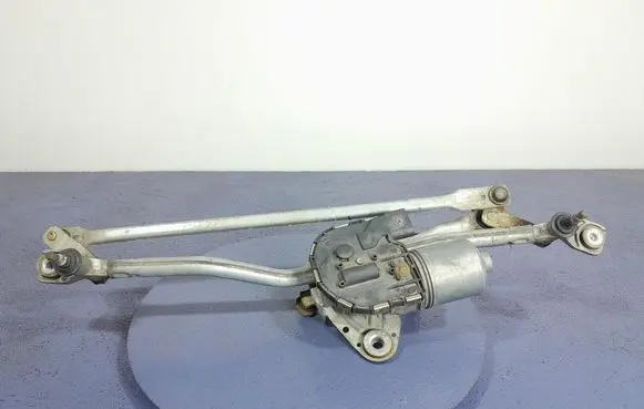 Audi A6 Allroad C5 Front wiper linkage and motor 4F1955023K