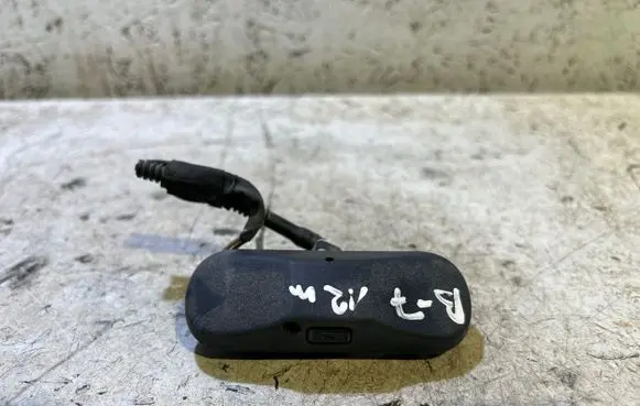 Volkswagen PASSAT B7 Windshield washer spray nozzle 5M0955986C
