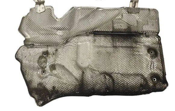 BMW 5 F10 F11 Heat shield in engine bay 7193523