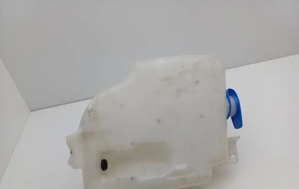 Volkswagen Golf III Windshield washer fluid reservoir/tank 1H0955453