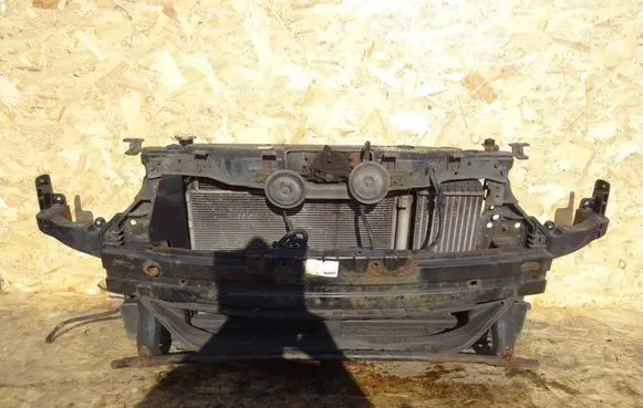 Hyundai i40 Radiator support slam panel