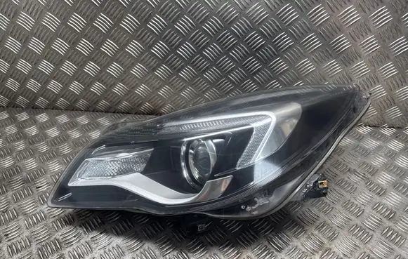 Opel Insignia A Headlight/headlamp 39031209 1LL01116513