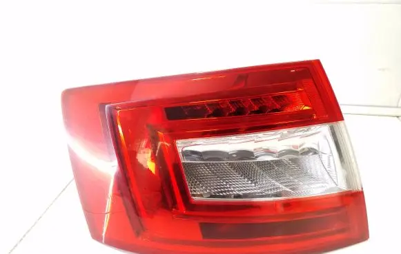Skoda Octavia Mk3 (5E) Rear/tail lights 18531101