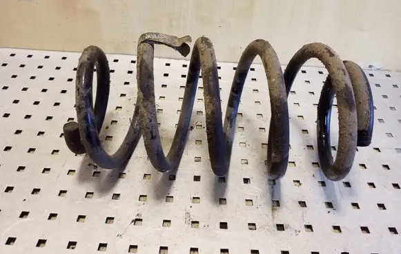 BMW X5 E53 Front coil spring