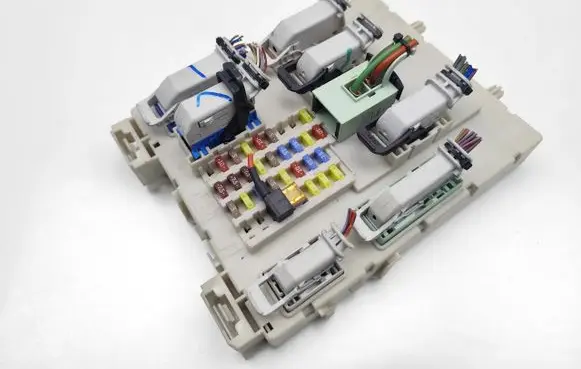 Ford Kuga II Fuse module GV6T-14A073-UA