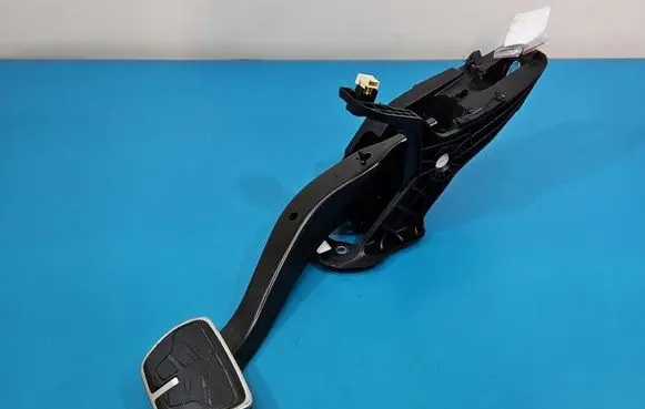 BMW 3 G20 G21 Pedal assembly CJ1430797E5T IMPRK1587144