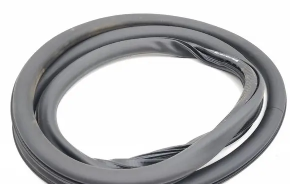 Peugeot 3008 III Front door rubber seal 9839764680