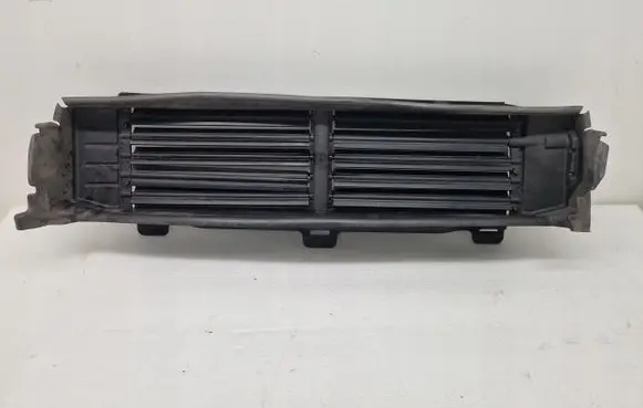 Volvo S90, V90 Radiator trim 