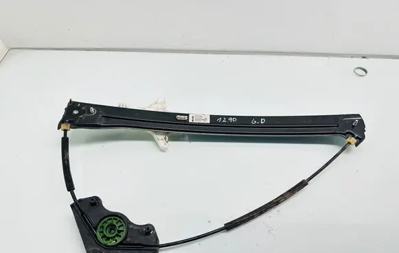 Volkswagen Touran III Rear window lifting mechanism without motor 5TA839462B 32335000B
