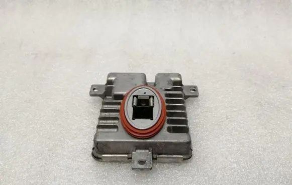 BMW 1 F20 F21 Headlight ballast module Xenon 7237647
