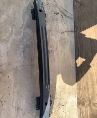 Volkswagen Polo III 6N 6N2 6NF Front bumper cross member