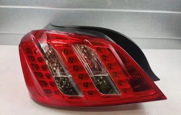 Peugeot 508 Rear/tail lights 9686293780