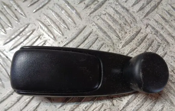 Peugeot 2008 I Rear door window winding handle 9653797777