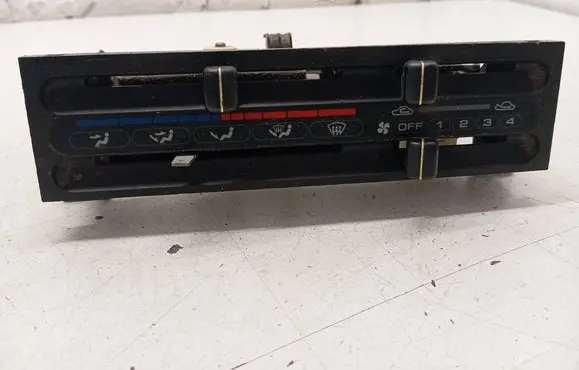 Mazda 626 Climate control unit BS34C