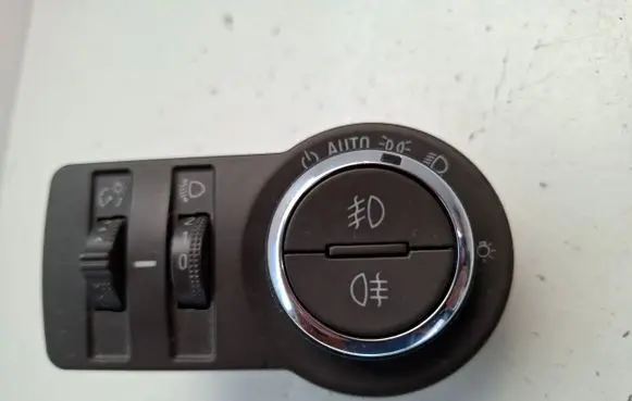 Opel Mokka Light switch 95205725 10096354