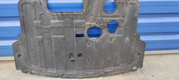 KIA Carens IV Engine splash shield/under tray 29110A4100
