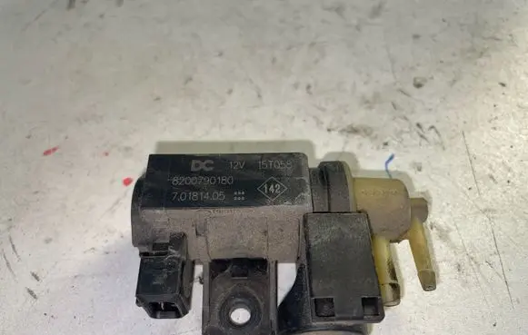 Renault Megane III Turbo solenoid valve 8200790180 70181405 15T058