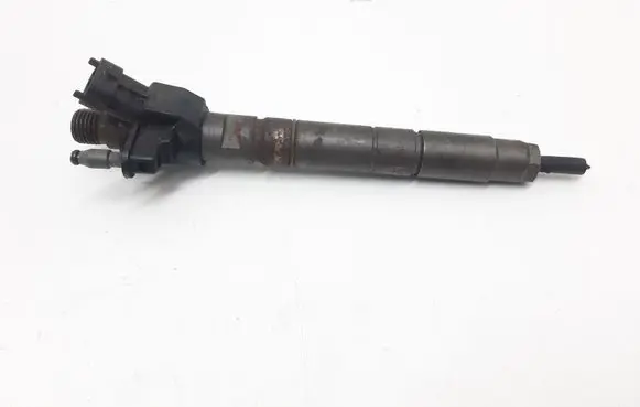 Volvo XC60 Fuel injector 31272767