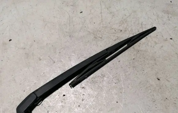 Toyota Avensis T250 Rear wiper blade arm 