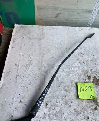Volkswagen Golf IV Front wiper blade arm 1J1955410