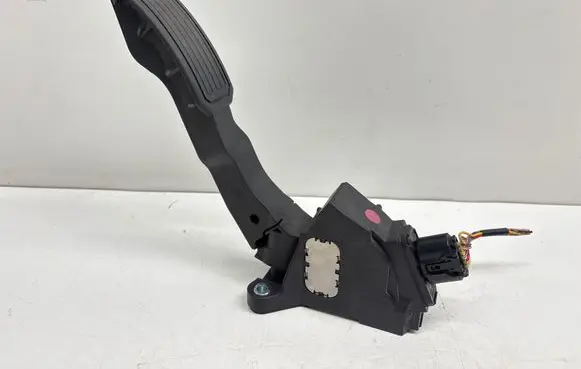 Toyota Verso Accelerator throttle pedal 7811002021 09356C 52256985269