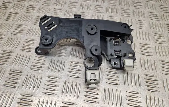 Mercedes-Benz A W177 Other engine bay part A6541425400