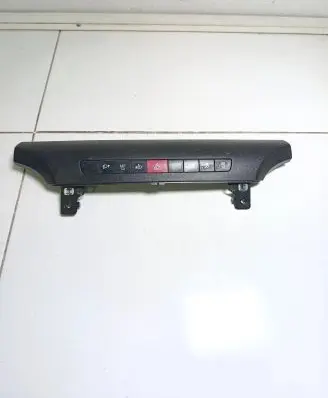 Iveco Daily 6th gen Hazard light switch 5801586544 21613