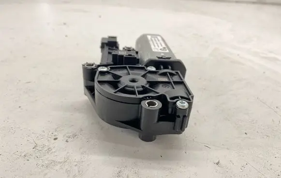 BMW 2 F44 Sunroof motor/actuator 9498890 928736517 67619498890