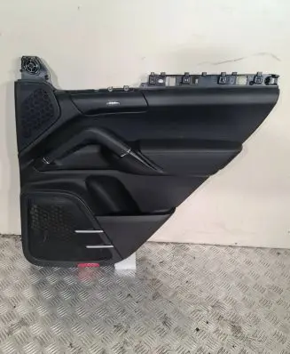Porsche Cayenne (92A) Rear door card panel trim 7P5867212
