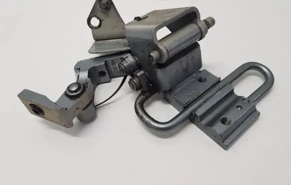 Audi A4 S4 B7 8E 8H Rear door hinge set 8E0833412