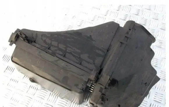 Nissan Murano Z50 Air filter box