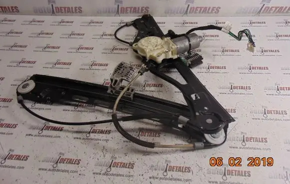 Mercedes-Benz E W211 Front door window regulator with motor A2117200246 A2118203042