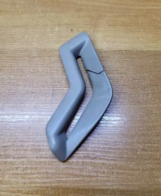 Volvo XC90 Seat belt trim 