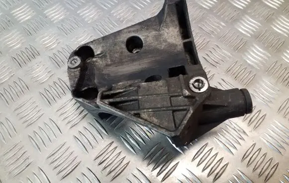 BMW 3 E46 Generator/alternator bracket 7786708