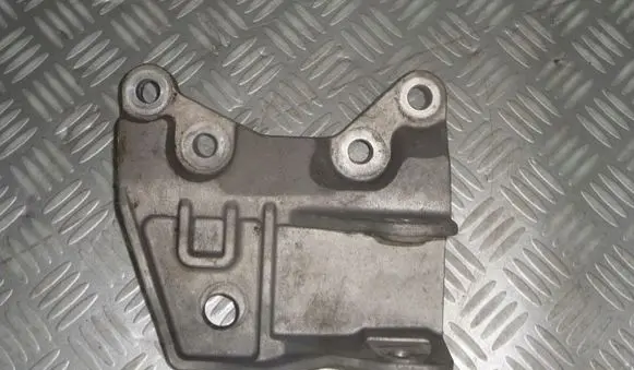 Land Rover Range Rover Evoque L538 Engine mounting bracket EJ326P096AE