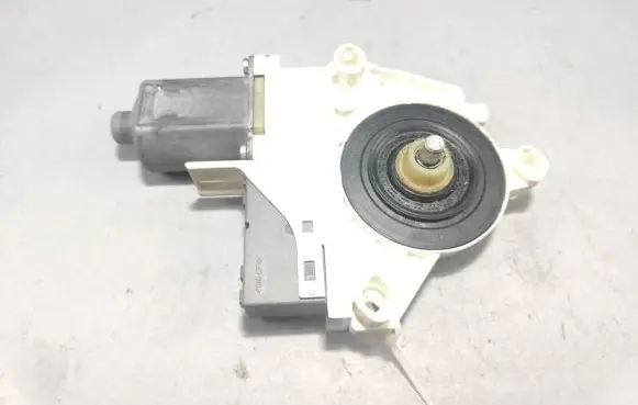 Citroen C6 Front door window regulator motor 0130822258