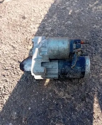 Peugeot Partner Starter motor M000T22471 9663528880