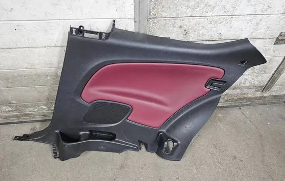 Opel Astra J Tailgate/trunk side cover trim 
