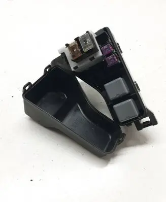 Toyota Corolla Verso AR10 Fuse box set 9008087030 AH1567002900