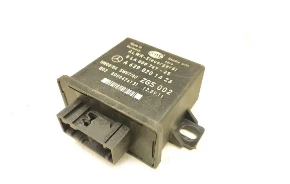 Mercedes-Benz Vito Viano W639 Light module LCM A6398201426 5LA00876725