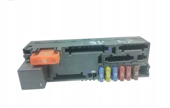 Mercedes-Benz E W210 Fuse module A0005400072