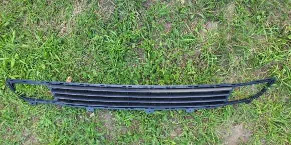 Opel Zafira A Front bumper lower grill 90580631 12502
