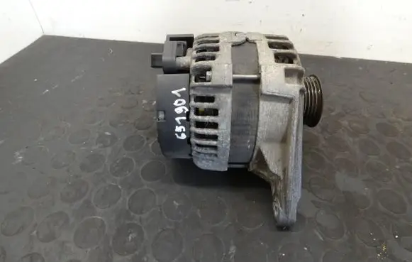 Mercedes-Benz B W246 W242 Generator/alternator A0009063322 0125711028
