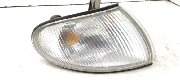 Hyundai Accent Front indicator light 92302223