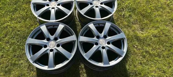 Honda Civic R16 alloy rim 