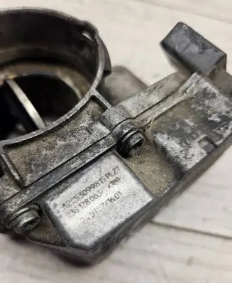 Volkswagen Golf Plus Throttle valve 03G128063 90871920
