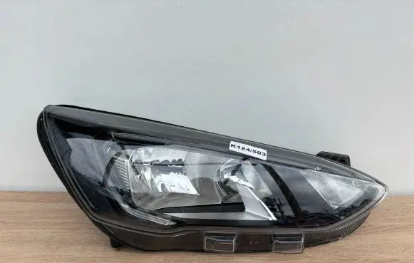 Ford Focus Headlight/headlamp JX7B13W029-DE