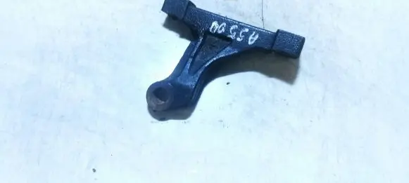 Subaru Forester SG Engine mounting bracket